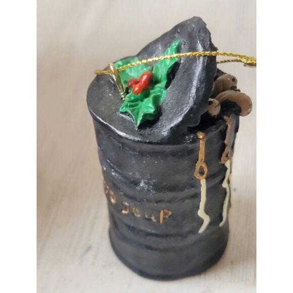 Fishing bait can worms mistletoe Fisher ornament Xmas decor - Picture 4 of 7